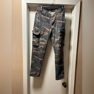 SHEIN Green Camouflage Cropped Jeans
